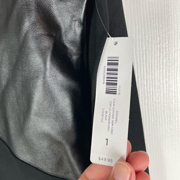 NWT Chicos Womens Black Blouse Size 1 - Picture 2 of 5